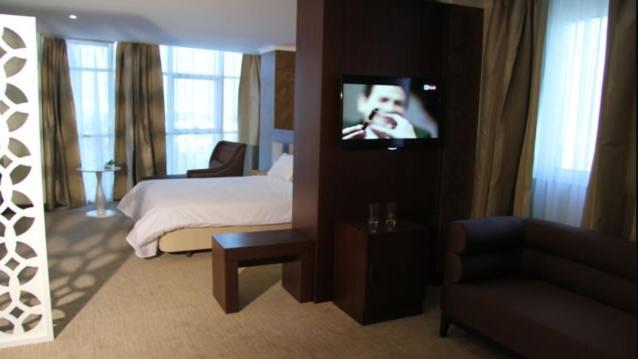 Hotel Beni Hamad Bordj Bou Arreridj Extérieur photo